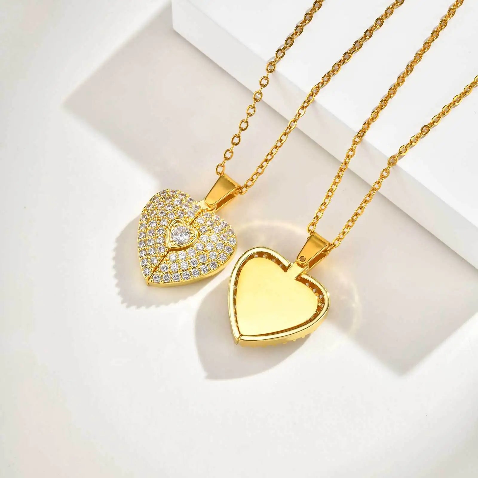 Naszyjniki z serduszkami i zdjęciami dla kobiet i dziewcząt, złote